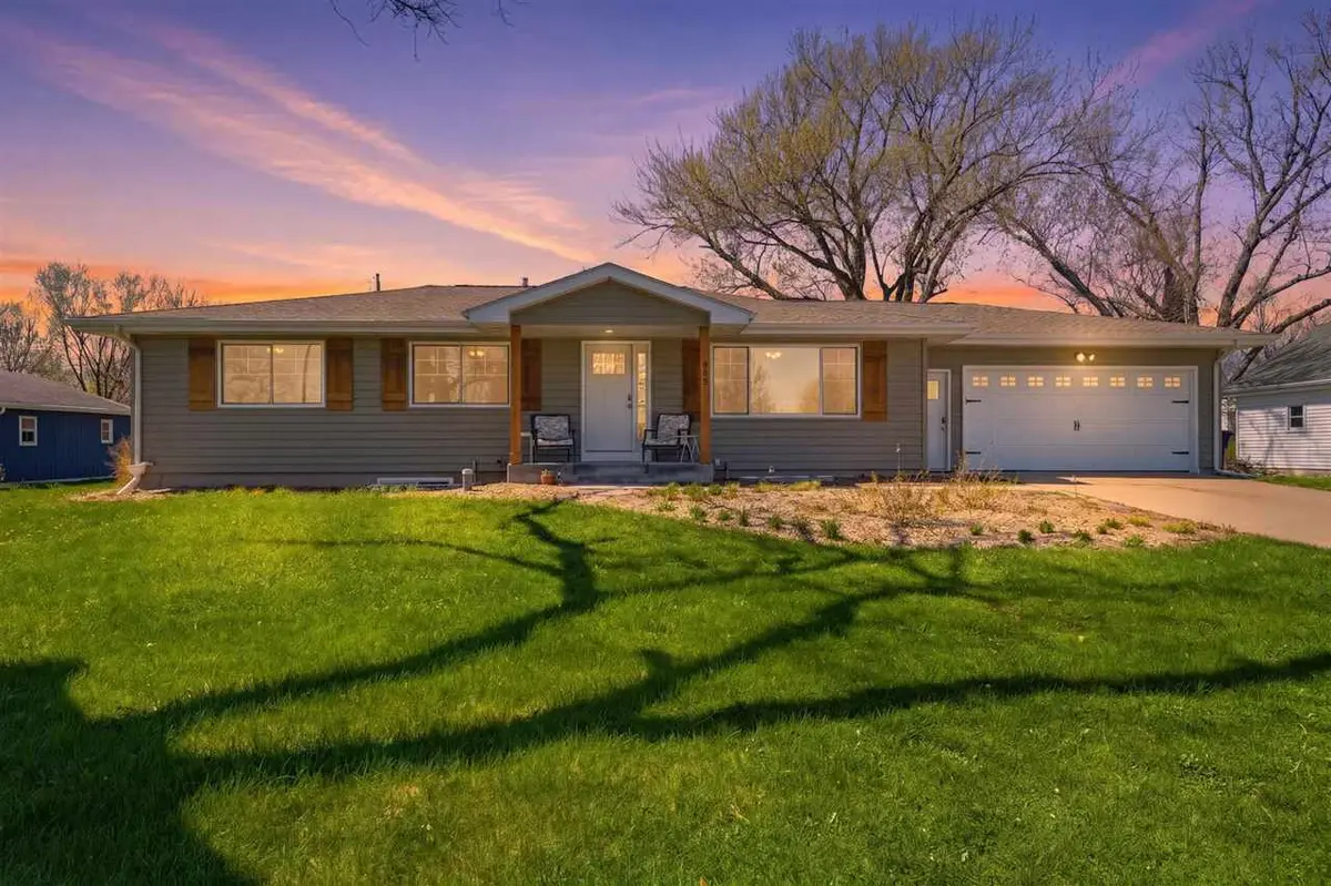 263 Larick Dr, Marion, IA 52302