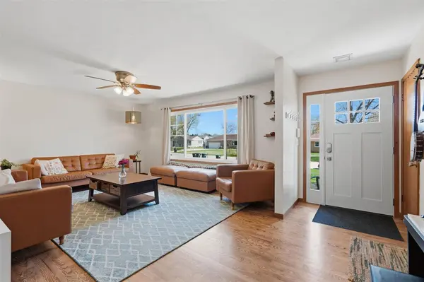 263 Larick Dr, Marion, IA 52302