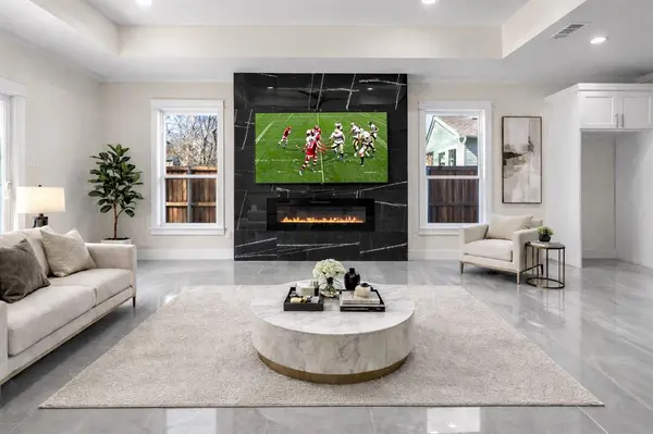 3105 Crossman Avenue, Dallas, TX 75212