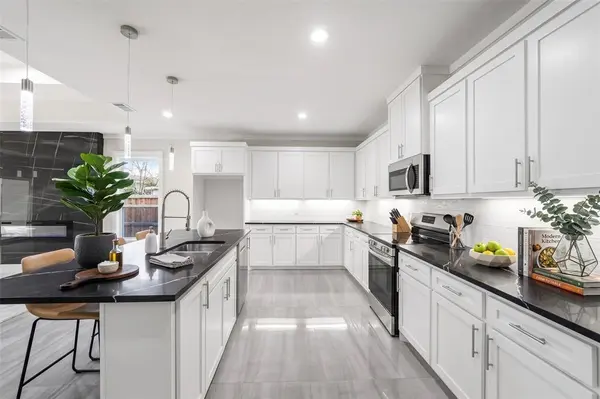 3105 Crossman Avenue, Dallas, TX 75212