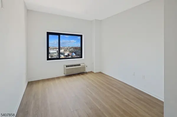 1 Carriage City Plz #1203, Rahway City, NJ 07065