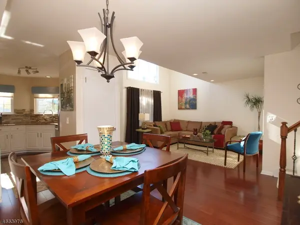 80 Ashley Ct, Bedminster Twp., NJ 07921