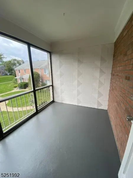 806 Morris Tpke #2A4, Millburn Twp., NJ 07078