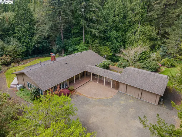 58492 GARDEN VALLEY RD, Coquille, OR 97423