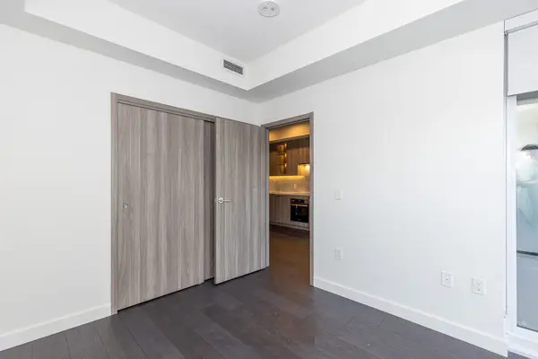 85 Mcmahon DR #1701, Toronto C15, ON M2K 0H1