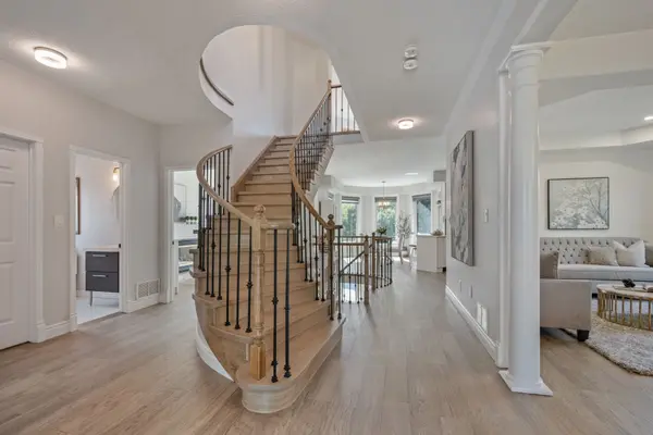 973 Mountview CT, Oshawa, ON L1K 2M1