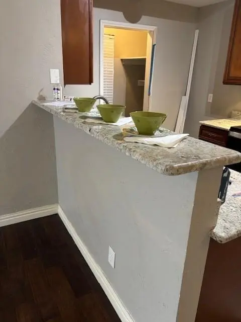 318 Teakwood Lane, Lewisville, TX 75067