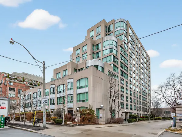 942 Yonge ST #224, Toronto C02, ON M4W 3S8