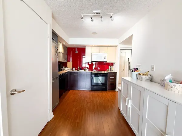 8 Telegram Mews #505, Toronto C01, ON M5V 3Z5