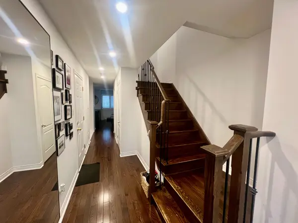 35 Enderly ST, Ajax, ON L1S 0E4