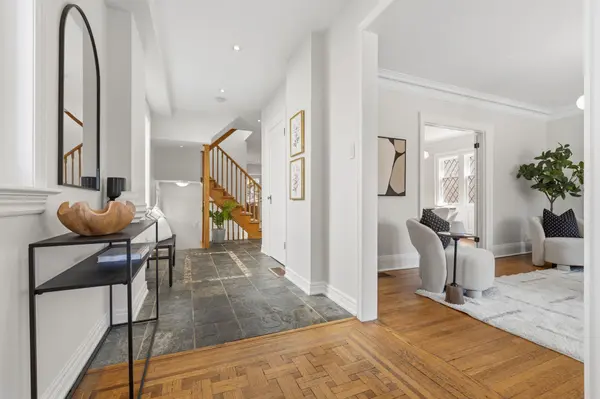 57 Fallingbrook RD, Toronto E06, ON M1N 2T5