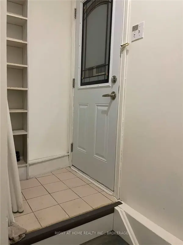 58 Hewlett CRES #Bsmnt, Markham, ON L3P 7J7