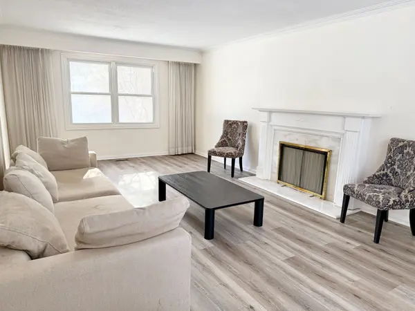 1268 Cleaver DR, Oakville, ON L6J 1W3