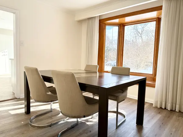 1268 Cleaver DR, Oakville, ON L6J 1W3