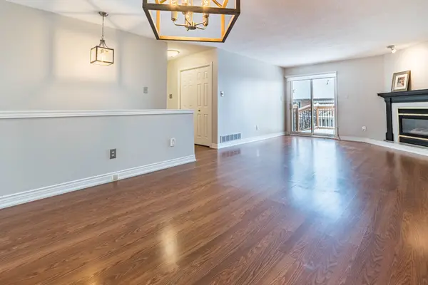 165 Main ST E #7, Grimsby, ON L3M 1P2