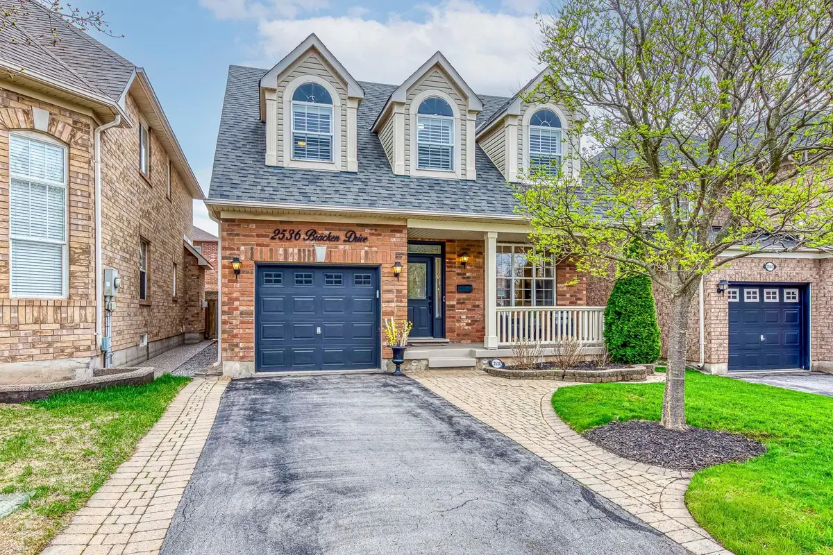 2536 Bracken DR, Oakville, ON L6M 4R7