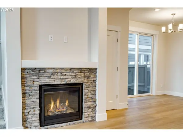 4260 SE CENTURY BLVD, Hillsboro, OR 97123