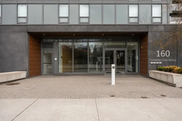 160 Flemington RD #1505, Toronto W04, ON M6A 0A9