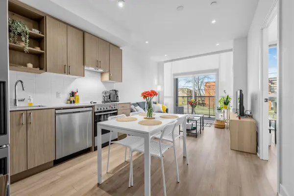 50 George Butchart DR #108, Toronto W05, ON M3K 0C9