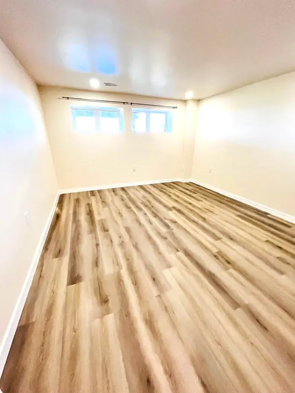 108 Mcwatters ST, Hamilton, ON L0R 1C0