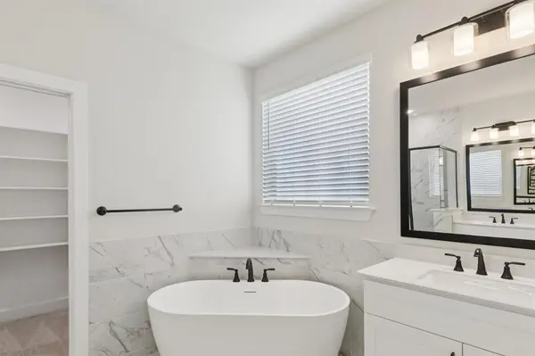 3726 Blooming Prairie Drive, Crandall, TX 75114