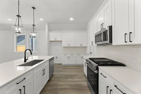 677 Tyronza Drive, Justin, TX 76247