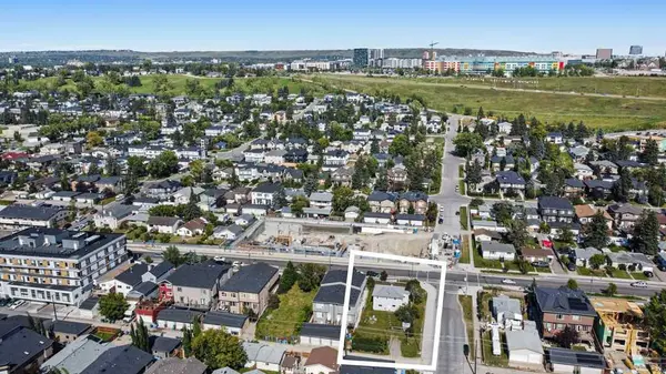 4503 Bowness RD NW, Calgary, AB T3B 0A9