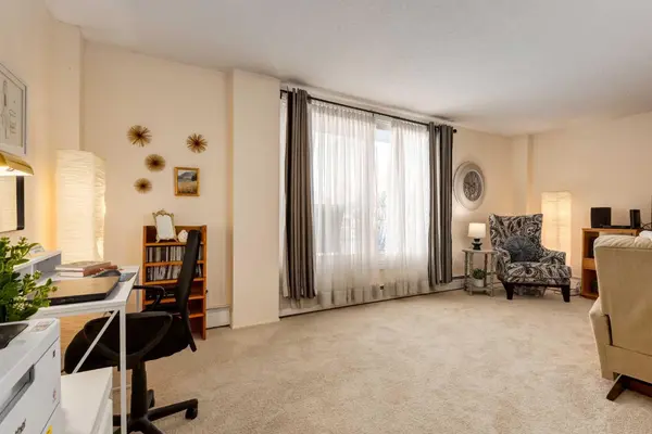 315 Heritage DR SE #120, Calgary, AB T2H 1N2