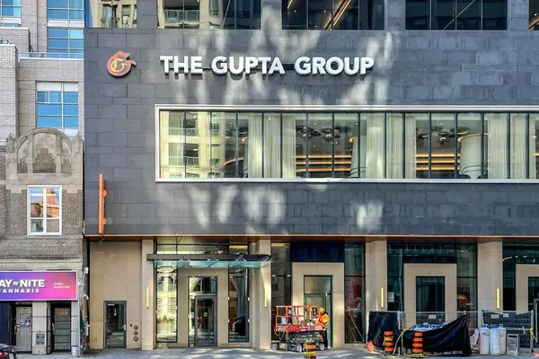 395 Bloor ST E #3201, Toronto C08, ON M4W 1H7