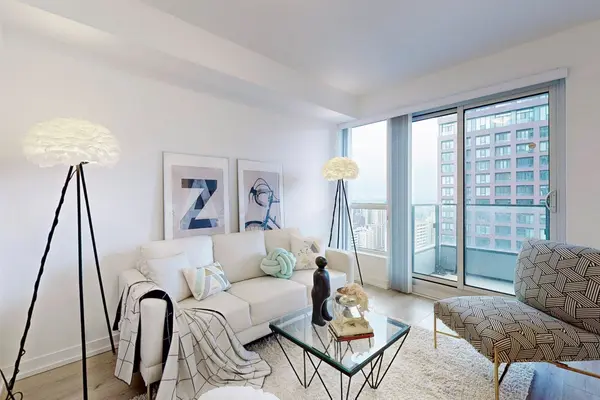 395 Bloor ST E #3201, Toronto C08, ON M4W 1H7