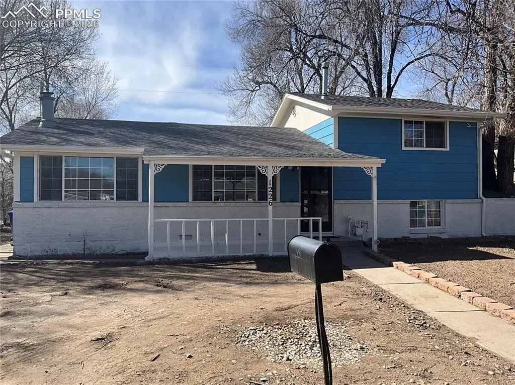 1226 Maxwell ST, Colorado Springs, CO 80906