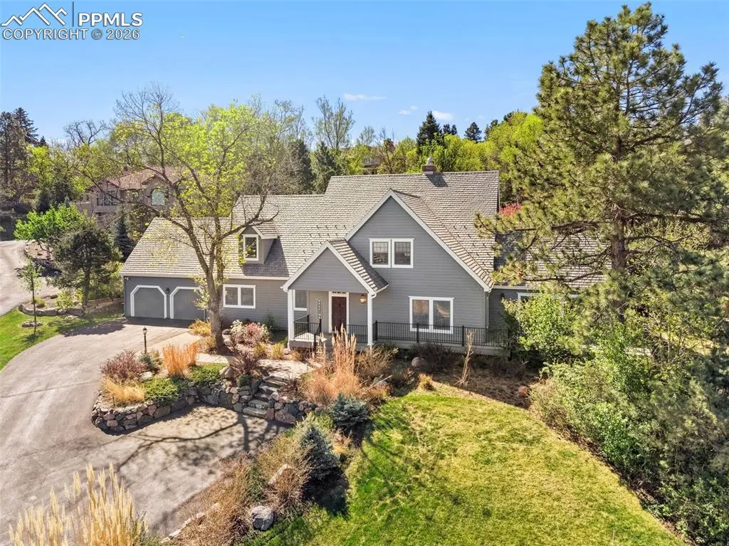 529 S Bear Paw LN, Colorado Springs, CO 80906