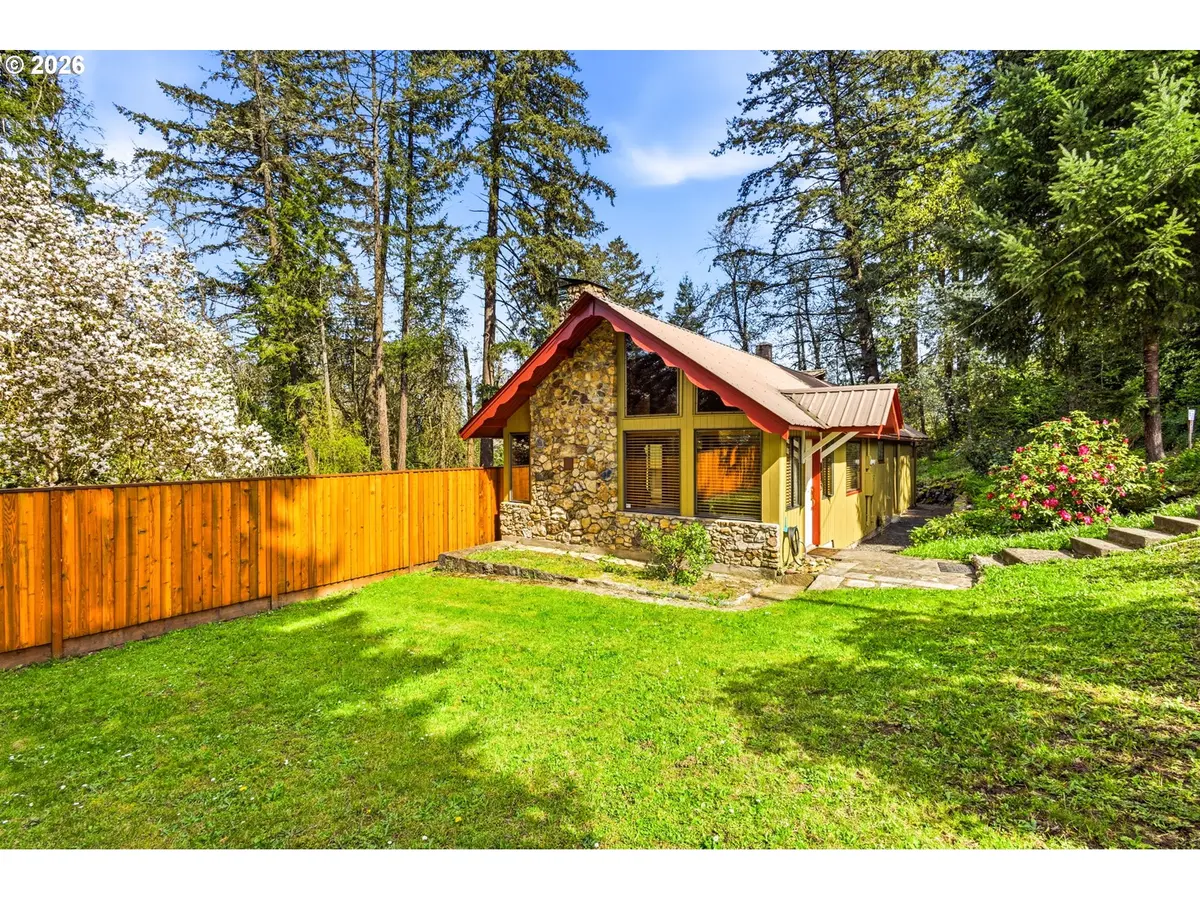 940 OAK TER, Sweet Home, OR 97386