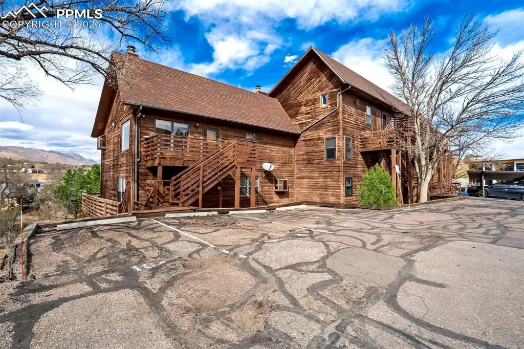 2385 Stepping Stones WAY, Colorado Springs, CO 80904