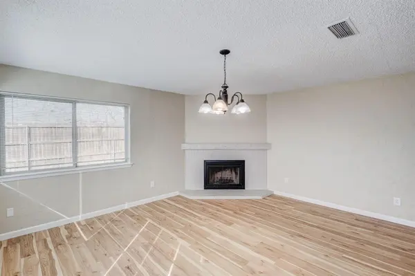 2101 Deerfield Drive, Carrollton, TX 75007