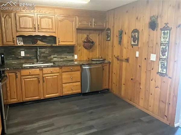 1226 Maxwell ST, Colorado Springs, CO 80906