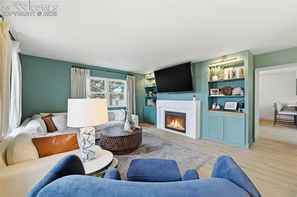 6907 Gayle Lyn LN, Colorado Springs, CO 80919