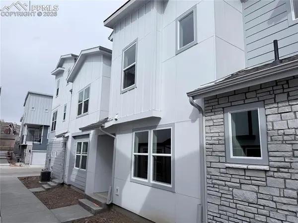 3388 Drumlin GRV, Colorado Springs, CO 80907