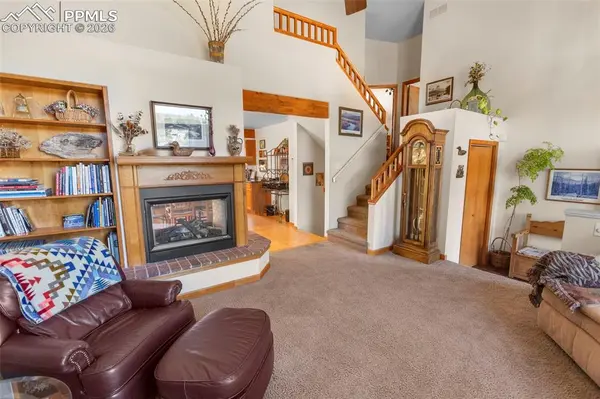 481 Black Bear TRL, Woodland Park, CO 80863