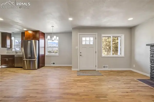 1611 Lorraine ST, Colorado Springs, CO 80905