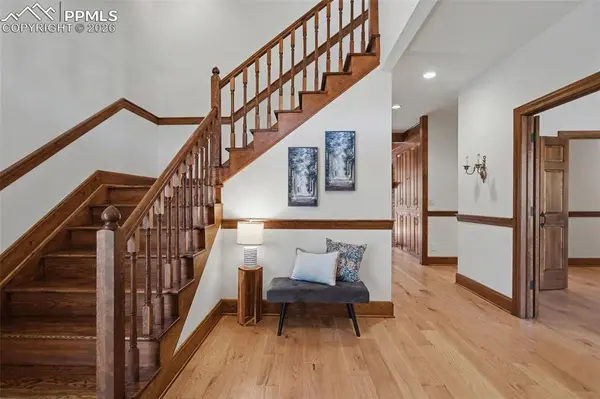 529 S Bear Paw LN, Colorado Springs, CO 80906