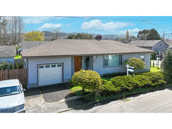 815 N KING ST, Seaside, OR 97138