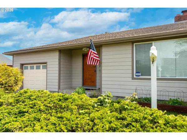 815 N KING ST, Seaside, OR 97138