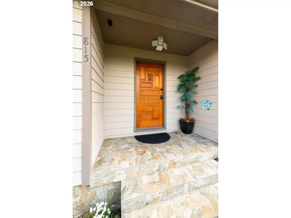 815 N KING ST, Seaside, OR 97138