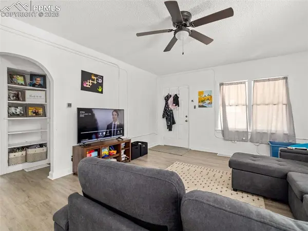 1109 E 8th ST, Pueblo, CO 81001