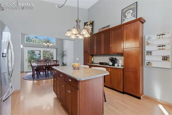 41 El Dorado LN, Colorado Springs, CO 80919