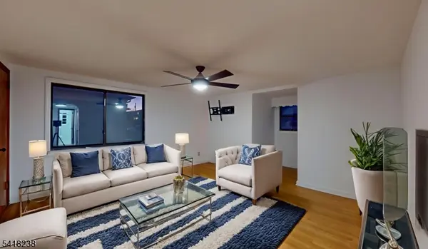 204 Philip Ave, Elmwood Park Boro, NJ 07407