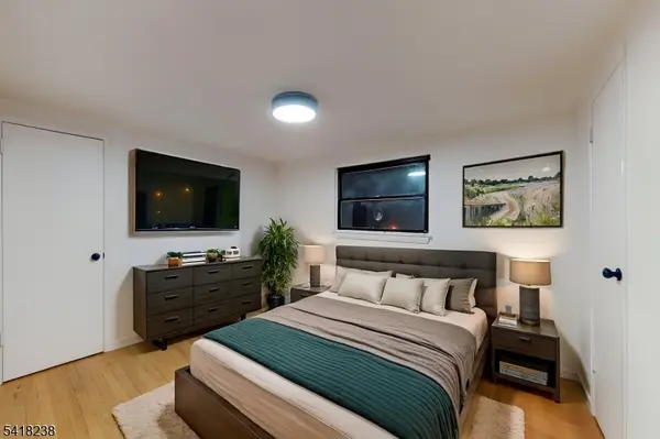 204 Philip Ave, Elmwood Park Boro, NJ 07407