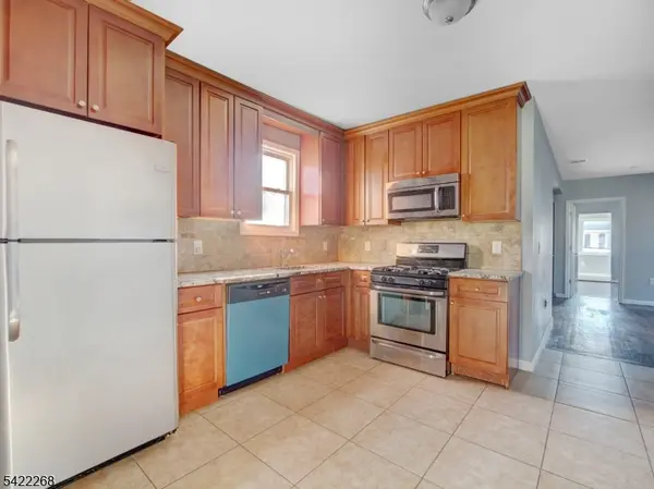 156 Crystal St, North Arlington Boro, NJ 07031