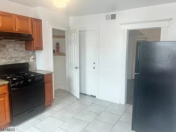 21 Tillinghast St #3, Newark City, NJ 07108